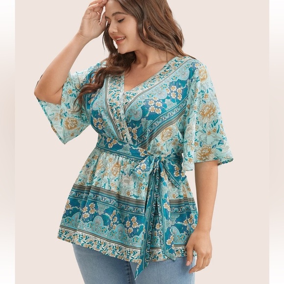 BloomChic Plus Size 2XL Floral Print Ruffles Belted Blouse us18-20 - Picture 2 of 6